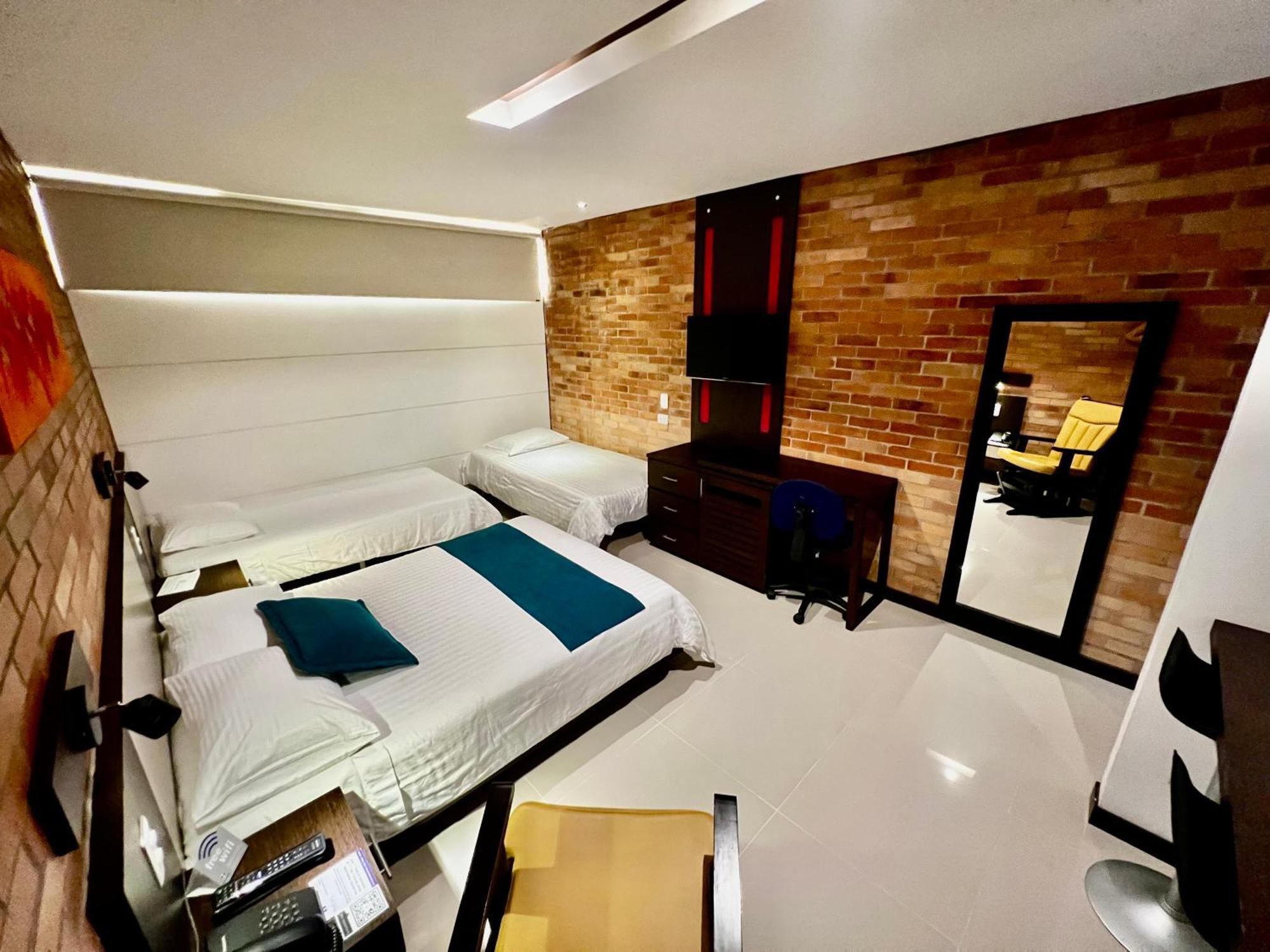 Hotel Toscana Oriente Рионегро Экстерьер фото